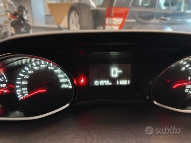 Peugeot 308 BlueHDi 120 S&S EAT6 Business ok neopa