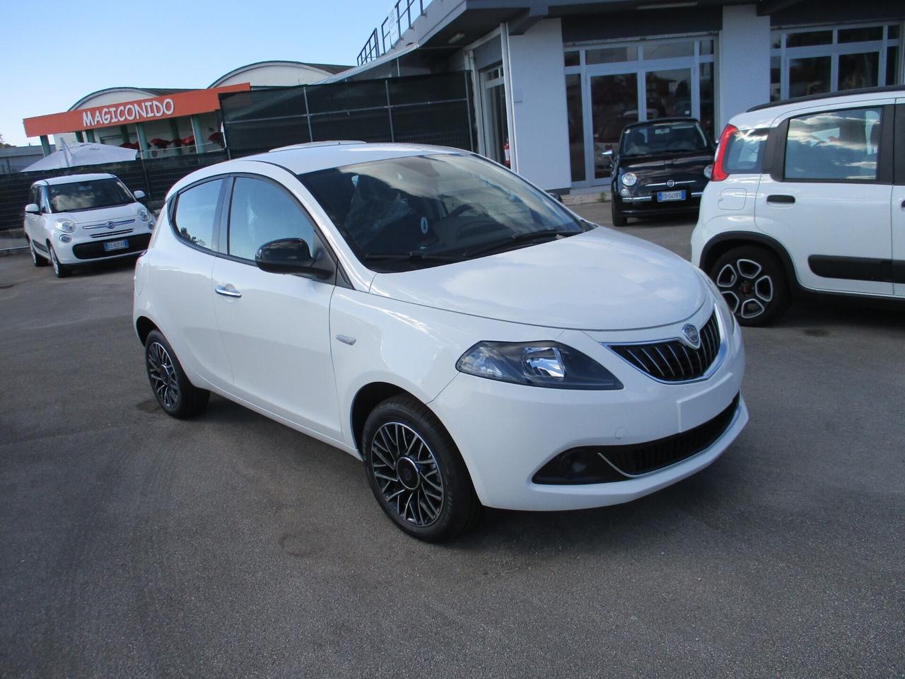 Lancia Ypsilon 1.0 FireFly 5 porte S&S Hybrid Plat