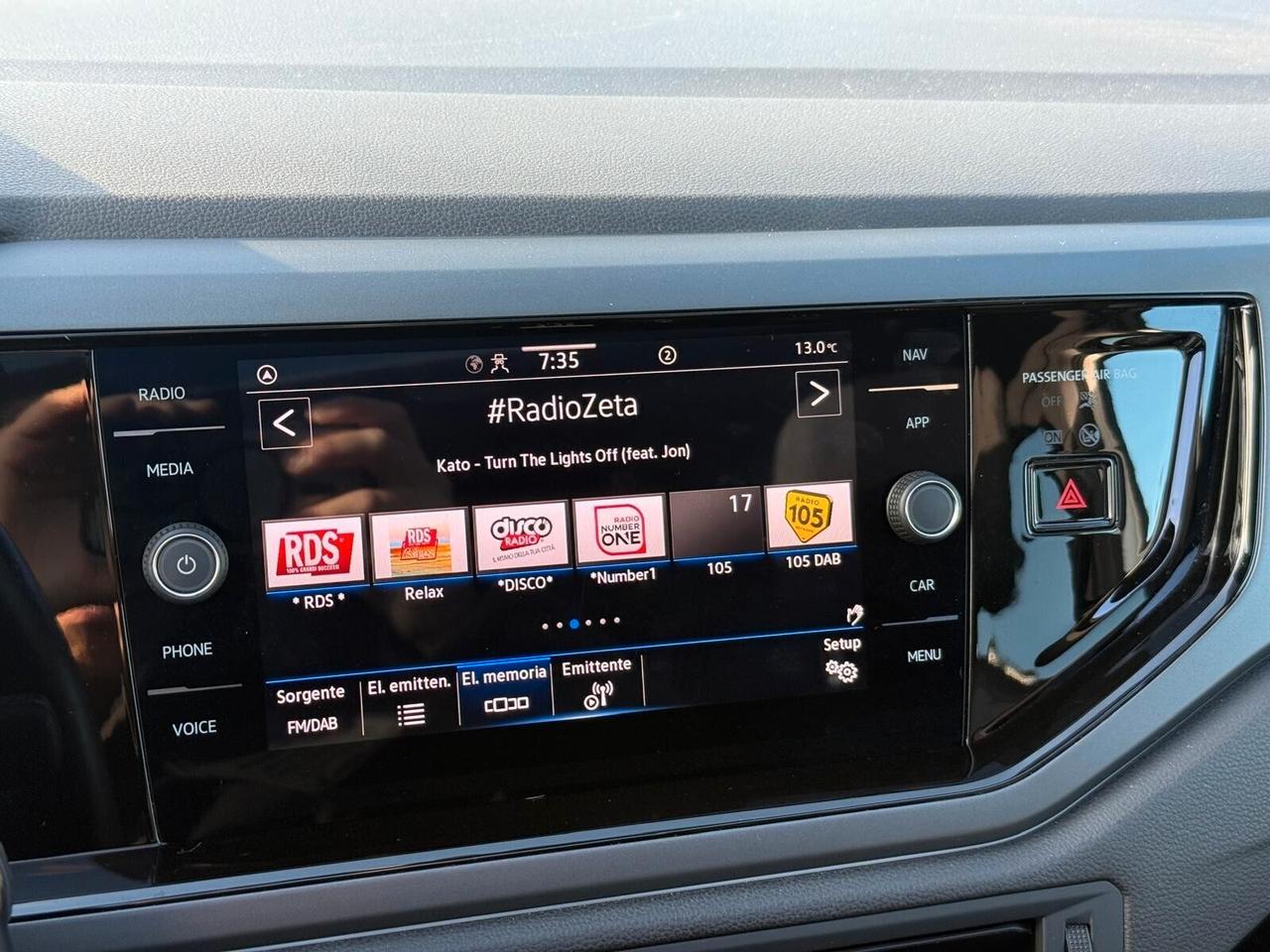 Volkswagen Taigo 1.0 TSI 110 CV R-Line x2 + Tetto