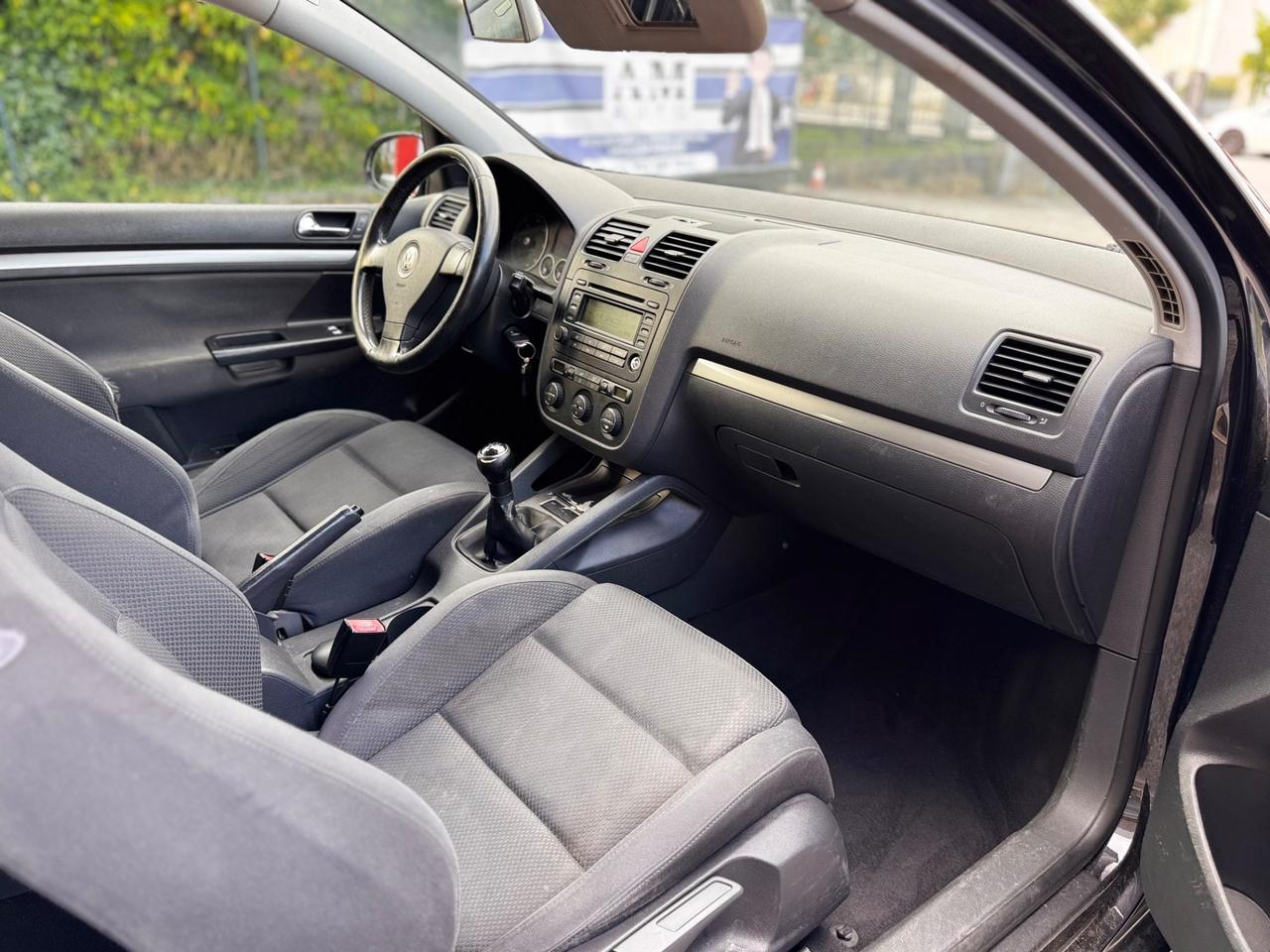 Volkswagen Golf 1.9 TDI 3p. Sportline