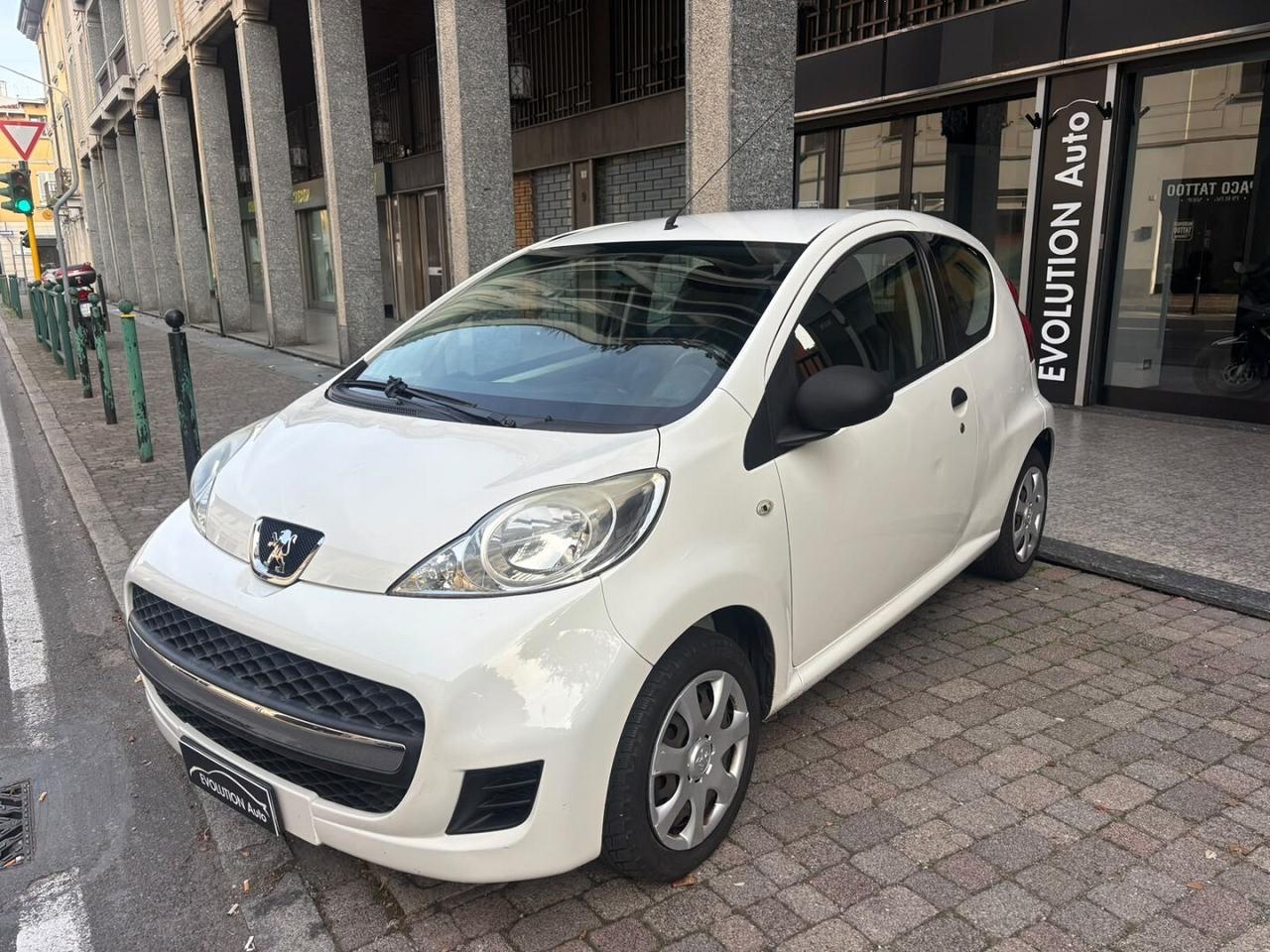 PEUGEOT 107 1.0 68 CV