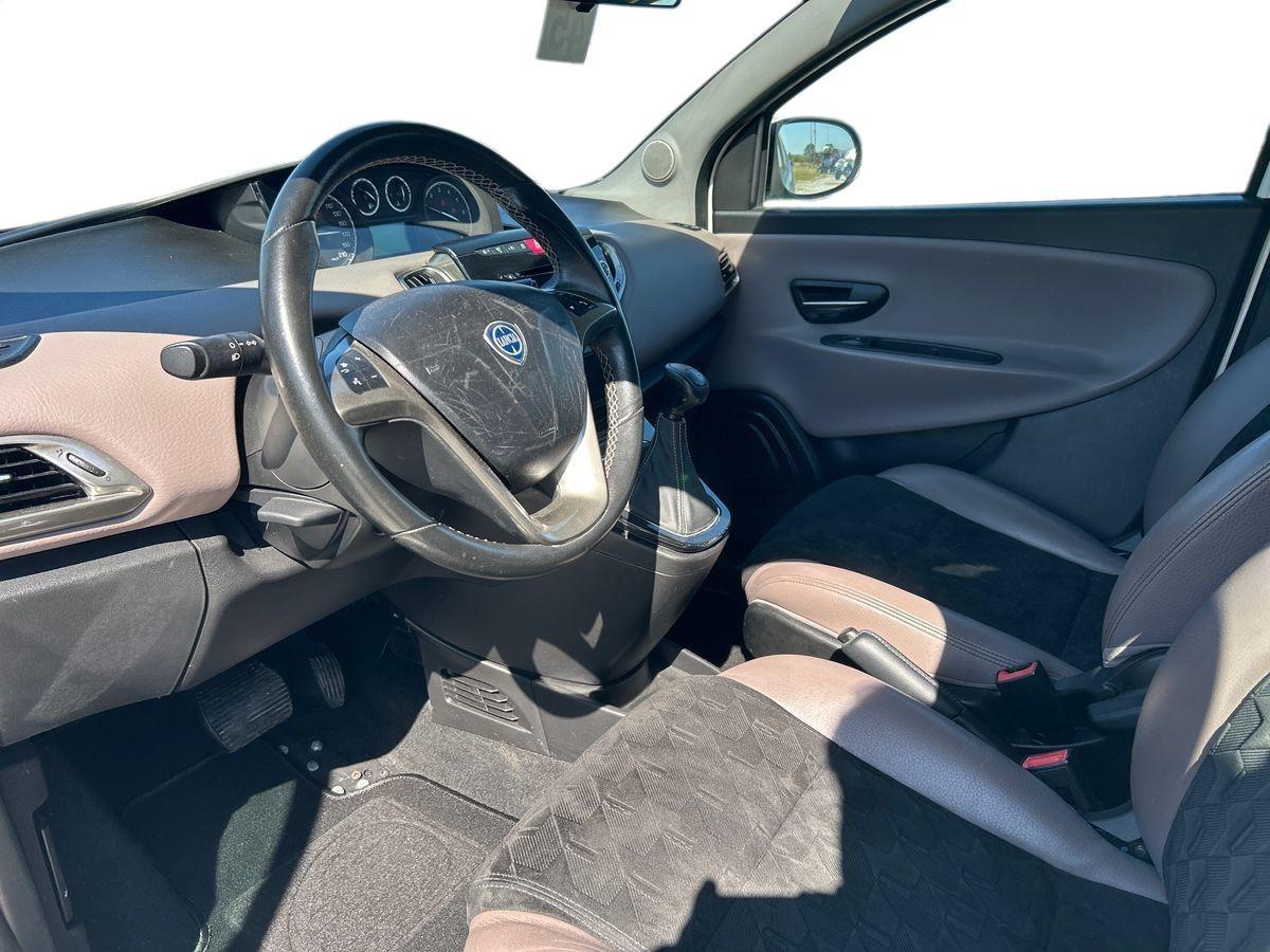 LANCIA Ypsilon III 2011 - Ypsilon 0.9 t.air Platinum s&s 85cv dfn E