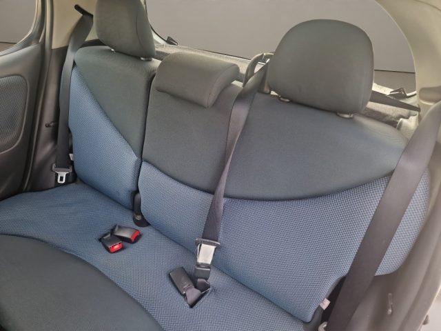 TOYOTA Yaris 1.0i 16V cat 5 porte Sol