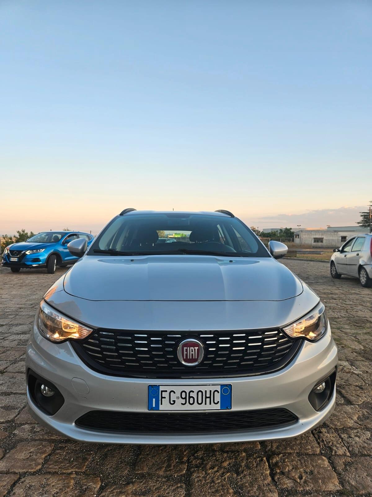 Fiat Tipo 5P SW 1.6 mtj 120cv AUTOMATICA NAVI