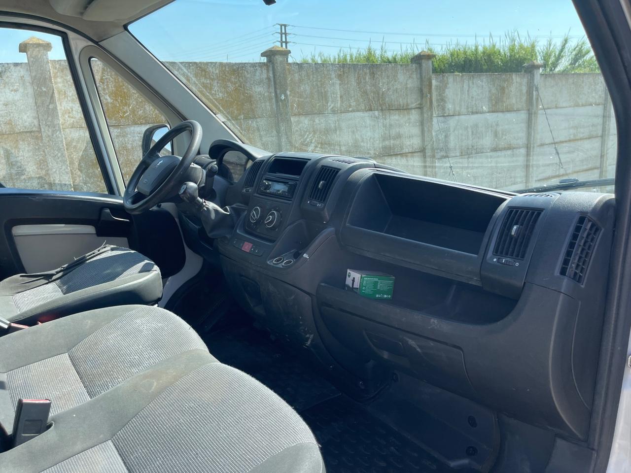Peugeot Boxer 2200 HDI 335 PLM TA