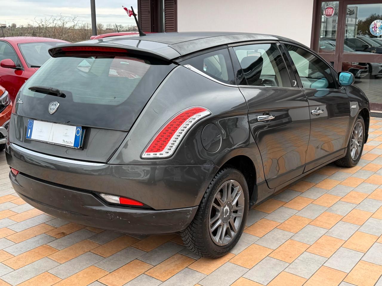 Lancia Delta 1.4 T JET 120 cv. ARGENTO (Impianto GPL)