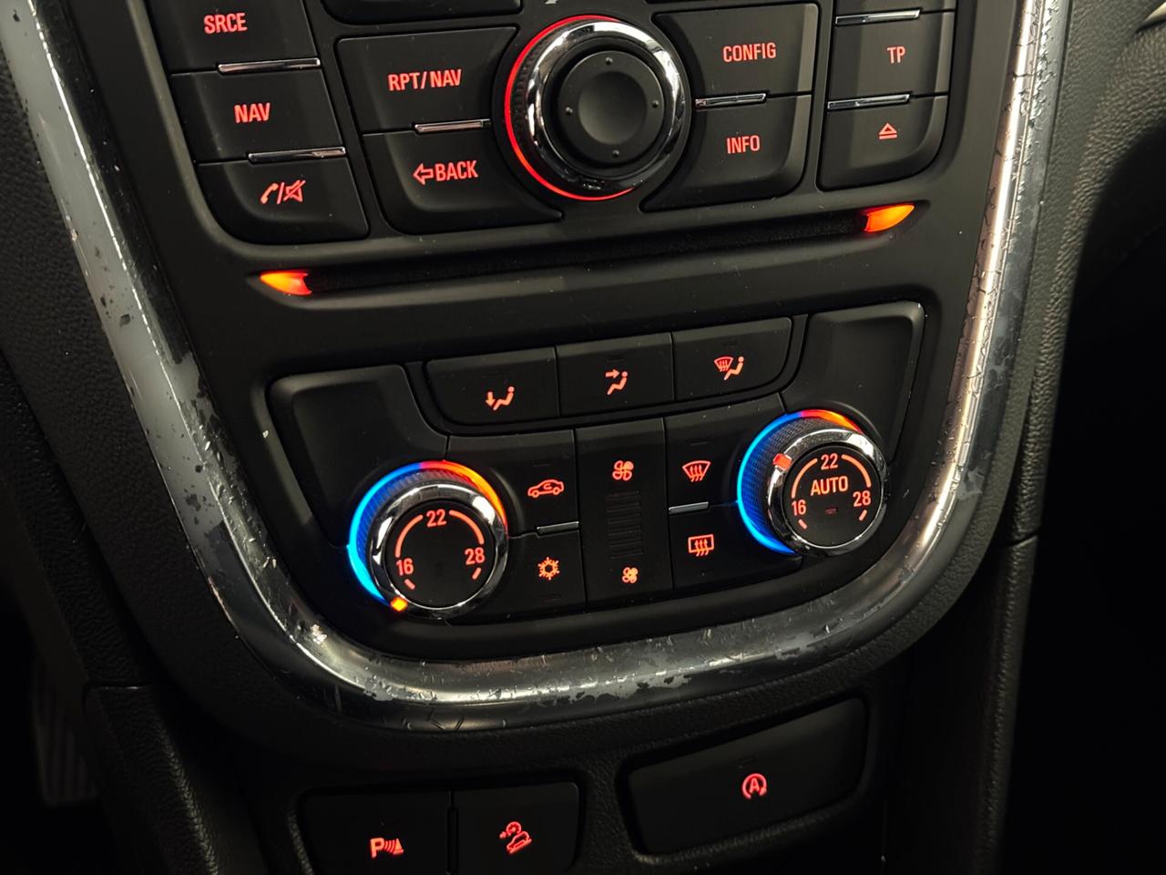 OPEL MOKKA 1.6cc 136Cv 4X4 GANCIO TRAINO