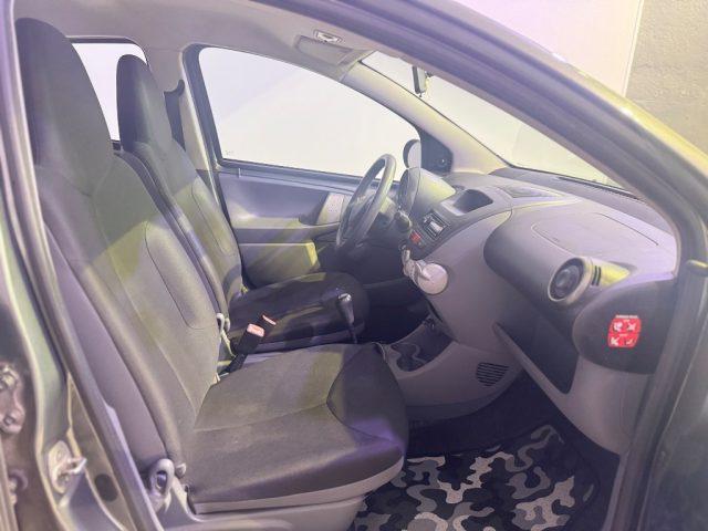 TOYOTA Aygo 1.0 12V VVT-i 5 porte Sol Red Edition