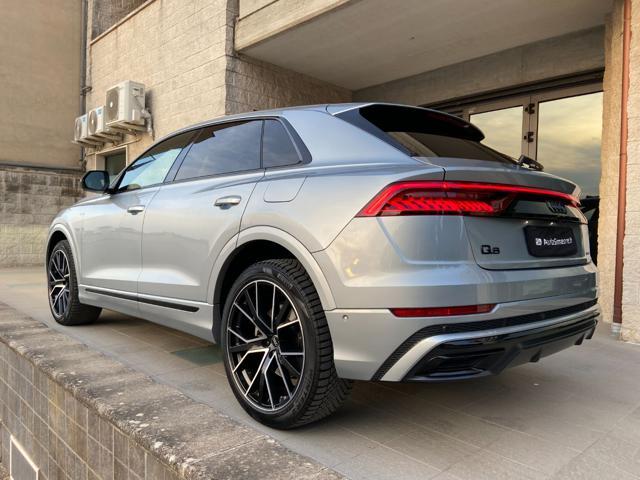 AUDI Q8 55 3.0 TFSI e quattro tiptronic Sport S line plus