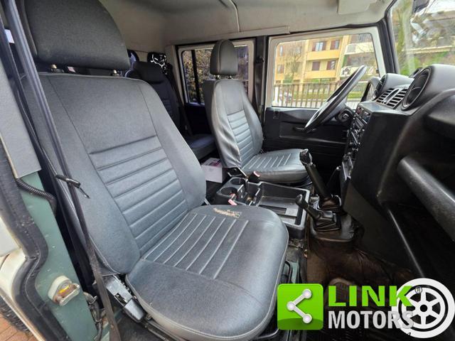 LAND ROVER Defender 2.4 TD4 122 CV 110 Crew Cab