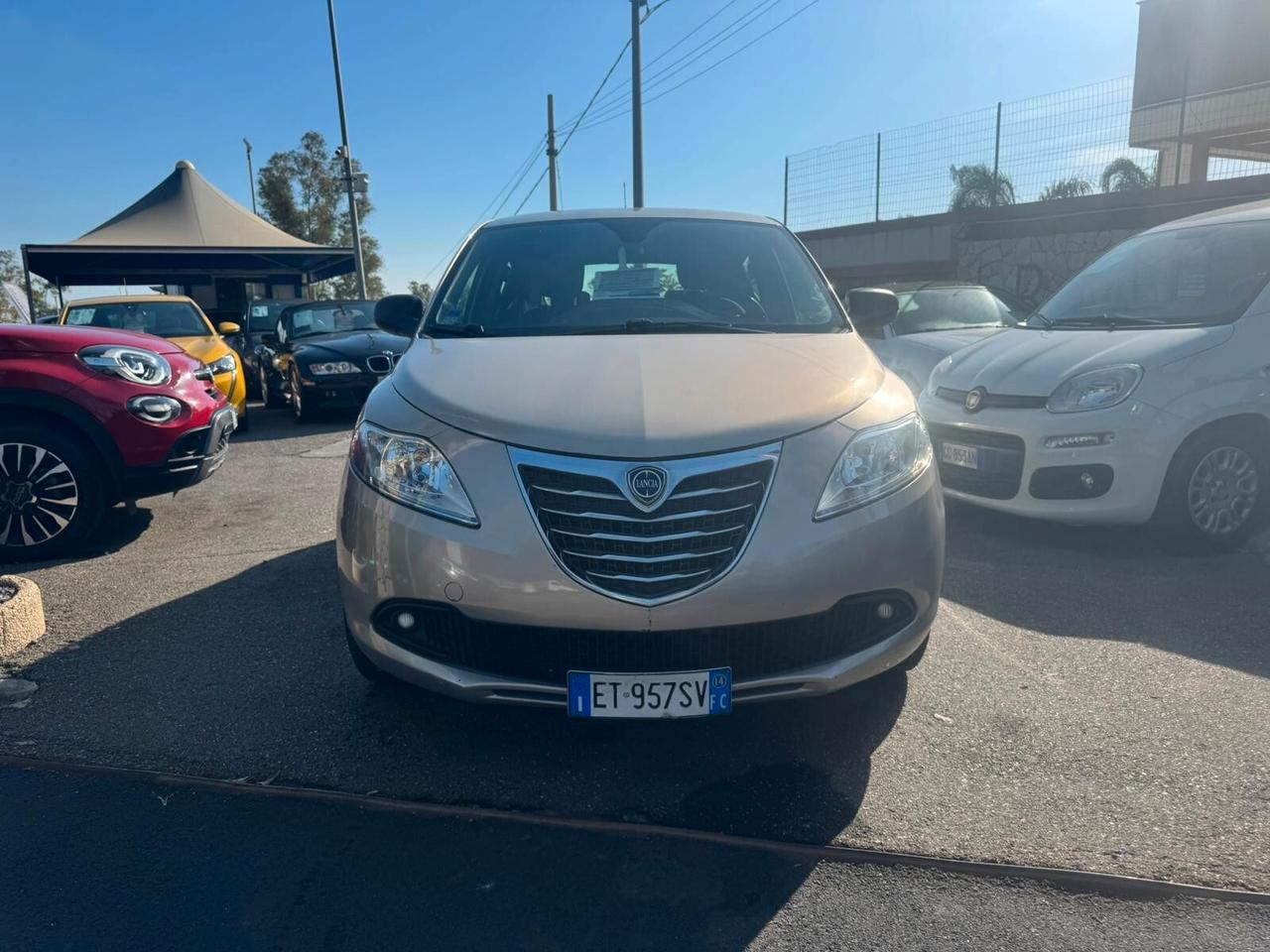 Lancia Ypsilon 1.2 69 CV 5 porte GPL Ecochic Silver