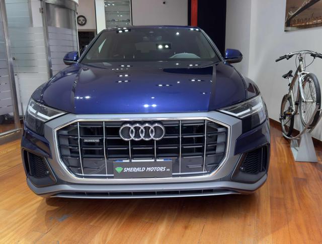 AUDI Q8 45 TDI quattro tiptronic Sport