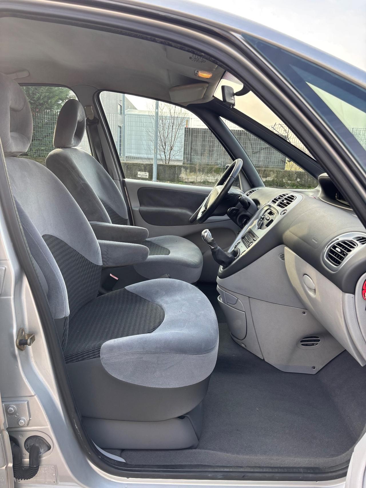 Citroen Xsara Picasso 1.6 16V GPL