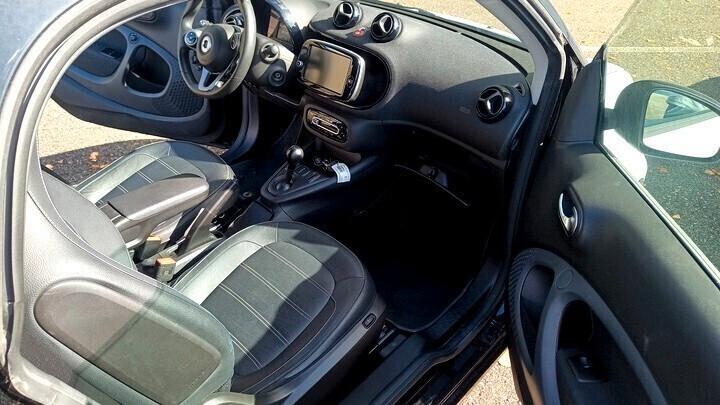 Smart ForTwo EQ Prime Full Optional PREZZO VERO Unipro IVA DEDUC.