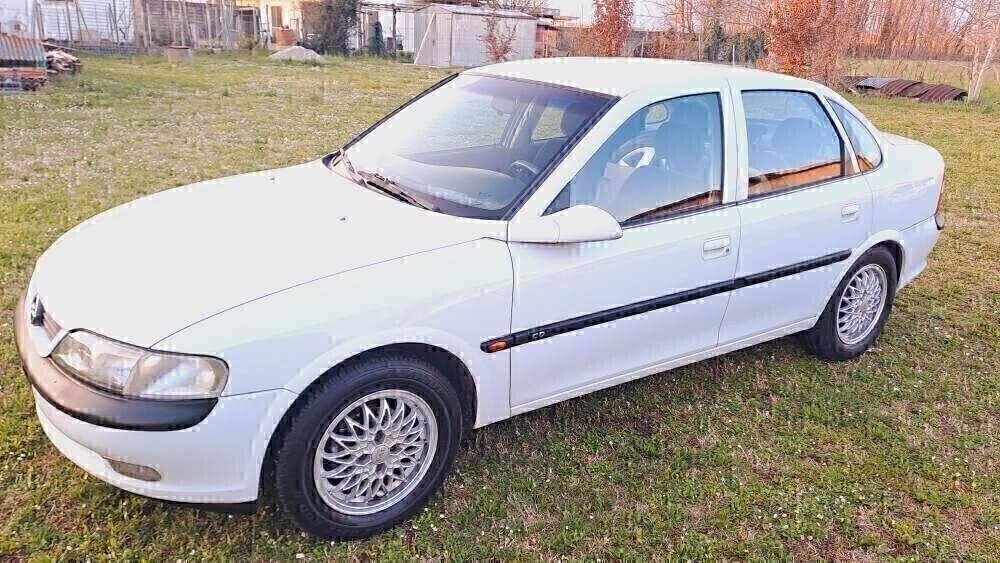 Opel Vectra 1.8i 16V cat 4 porte CD CLIMA EPOCA STORICA