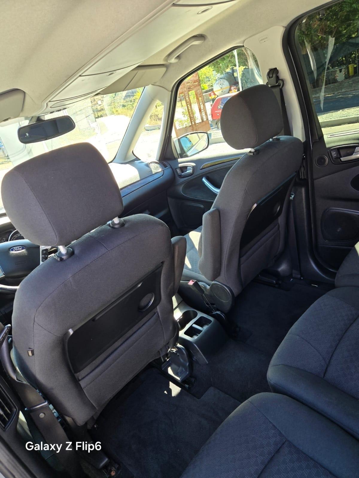 Ford Galaxy 2.0 TDCi 140 CV Ghia DPF
