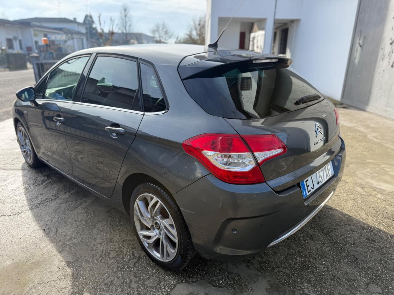 Citroen C4 1.6 HDi FULL OPT POCHI KM NEOPATENTATI
