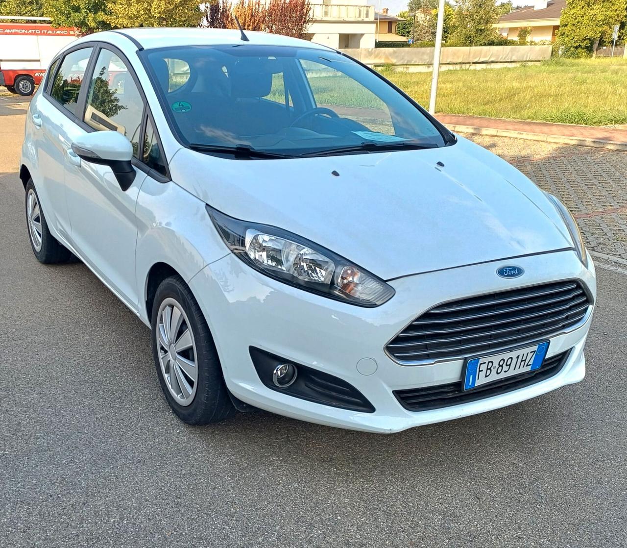 Ford Fiesta 1.4 5p. Bz.- GPL Titanium