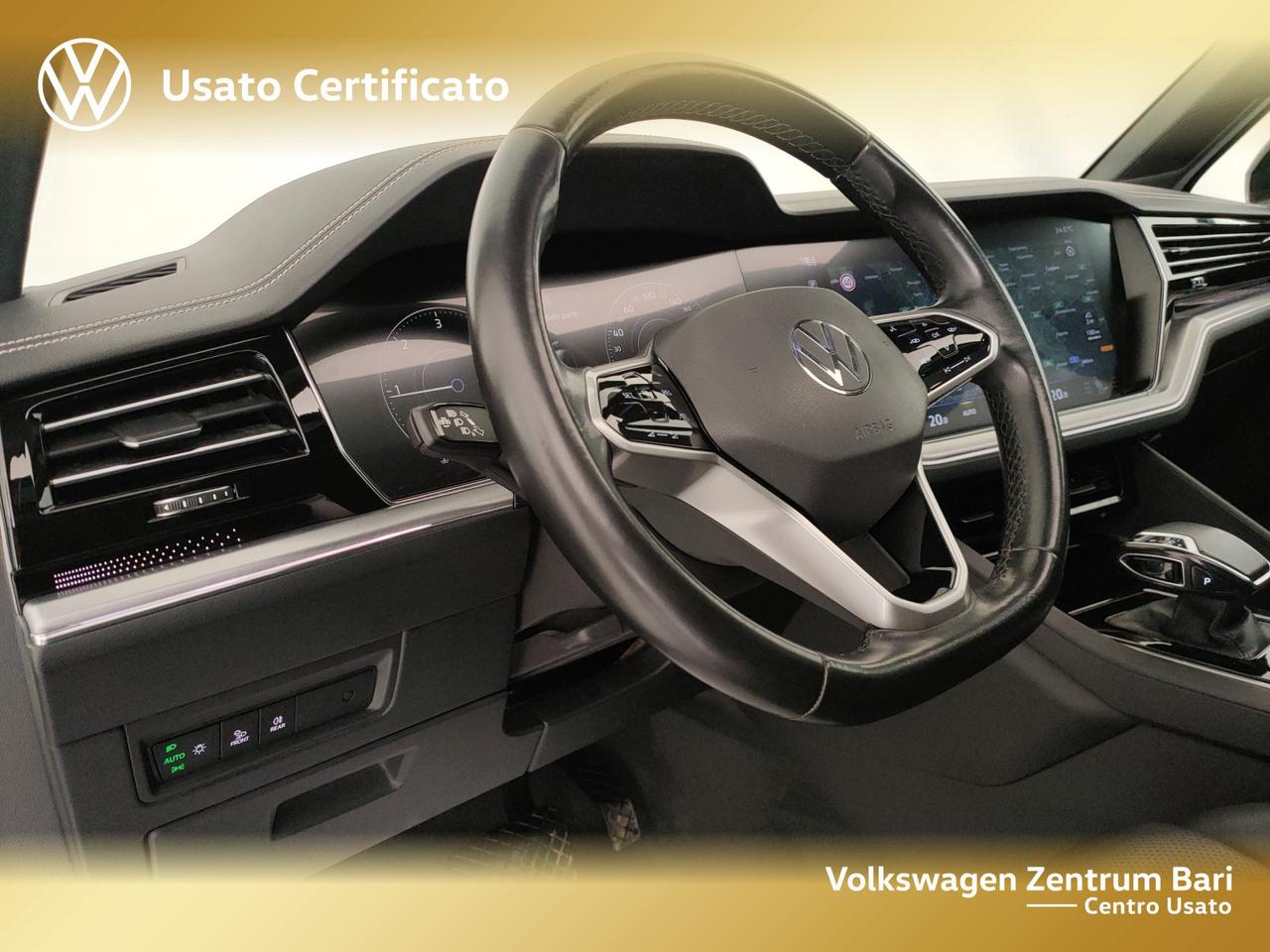 Volkswagen Touareg 3.0 v6 tdi elegance r-line exterior pack 231cv tiptronic