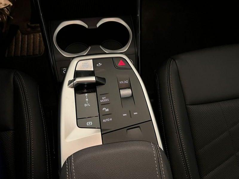 BMW X1 U11 sdrive18d X-Line auto