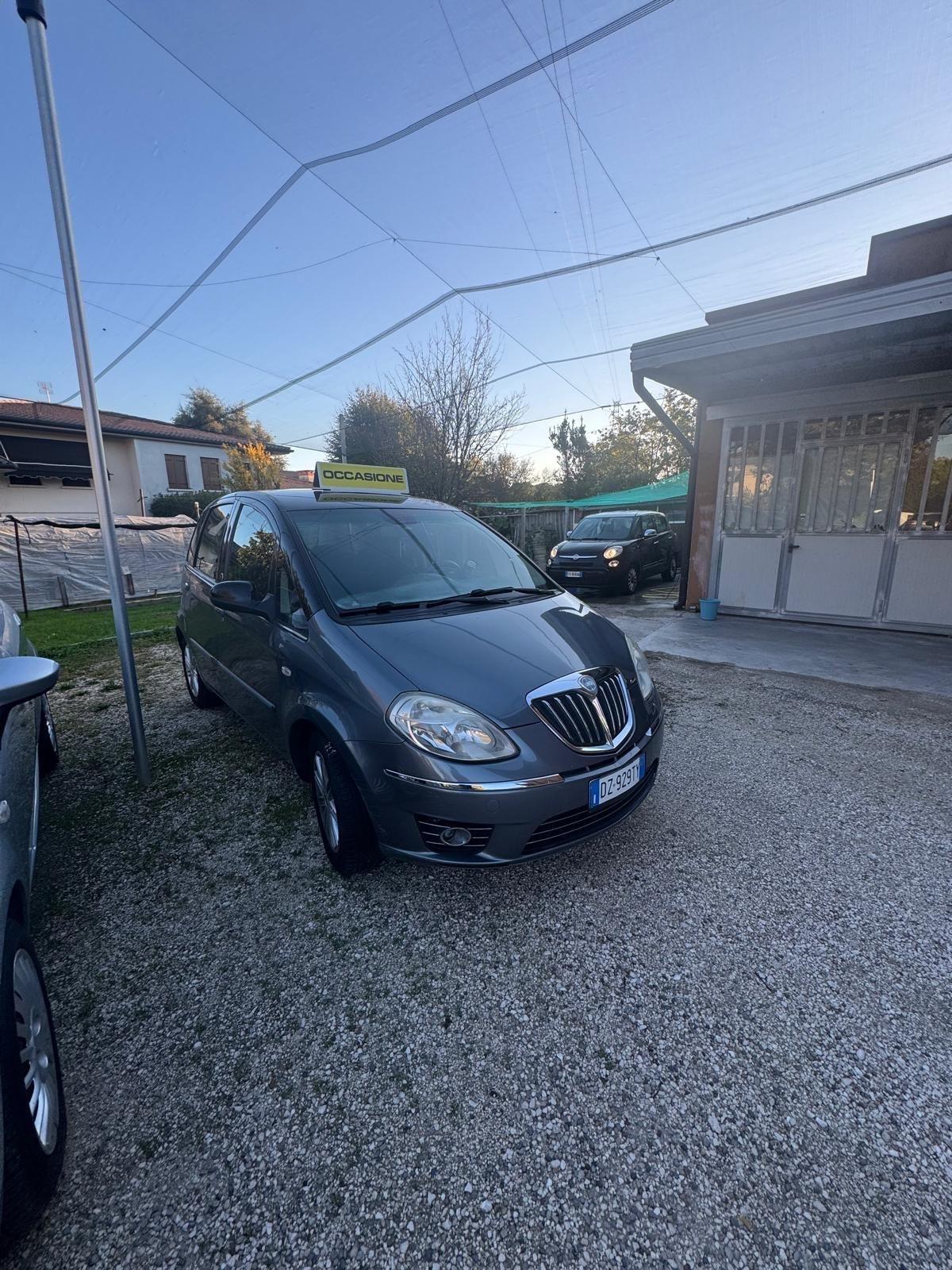 Lancia MUSA 1.4 Argento Ecochic GPL