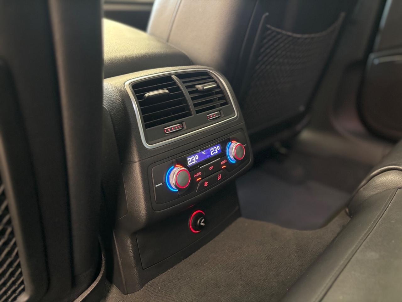 Audi A6 Avant 2.0 TDI 190 CV s-line matrix- navi-pelle gancio traino permute e finanziamenti