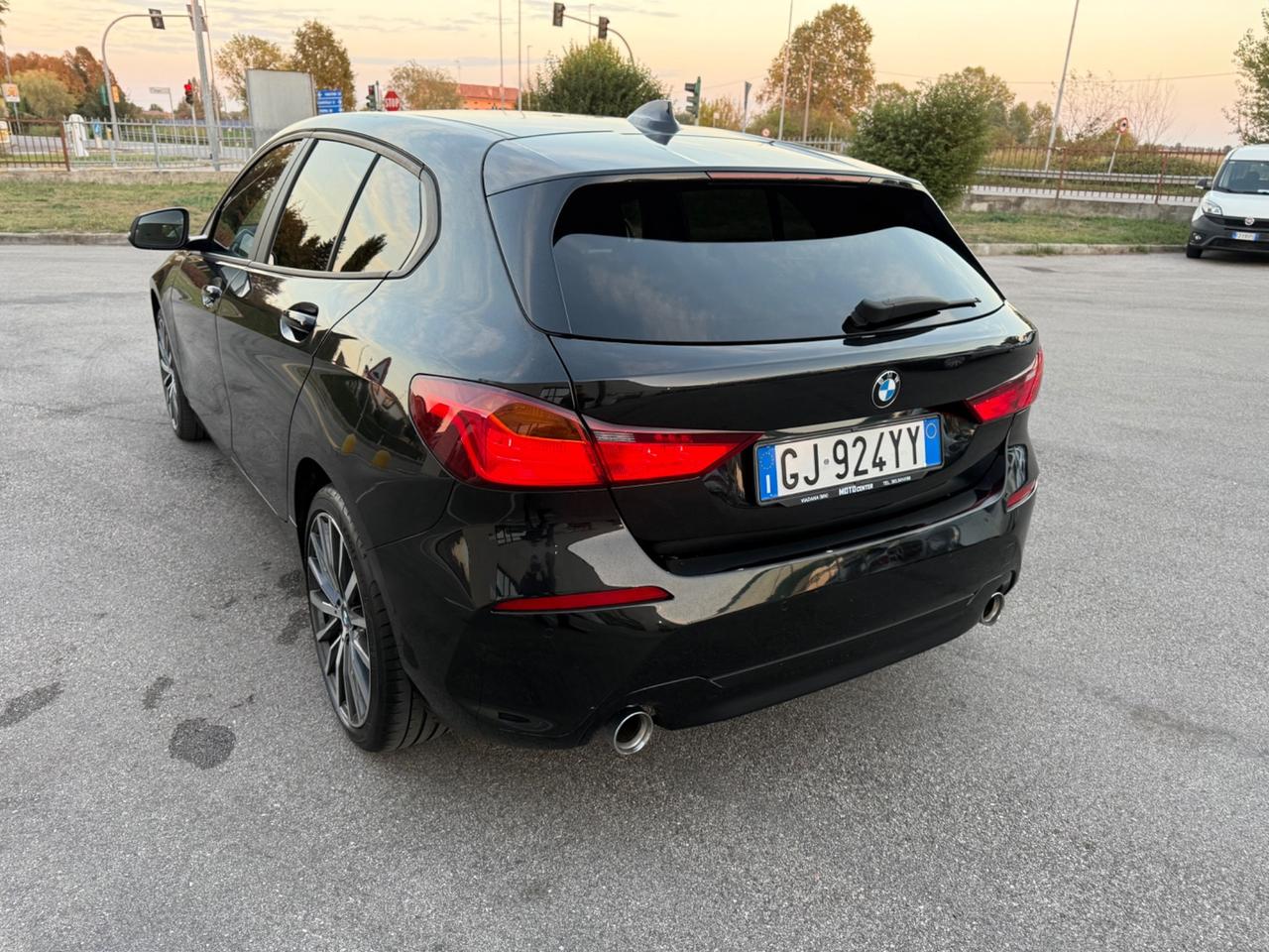 Bmw 120 xDrive 5p. Business Advantage