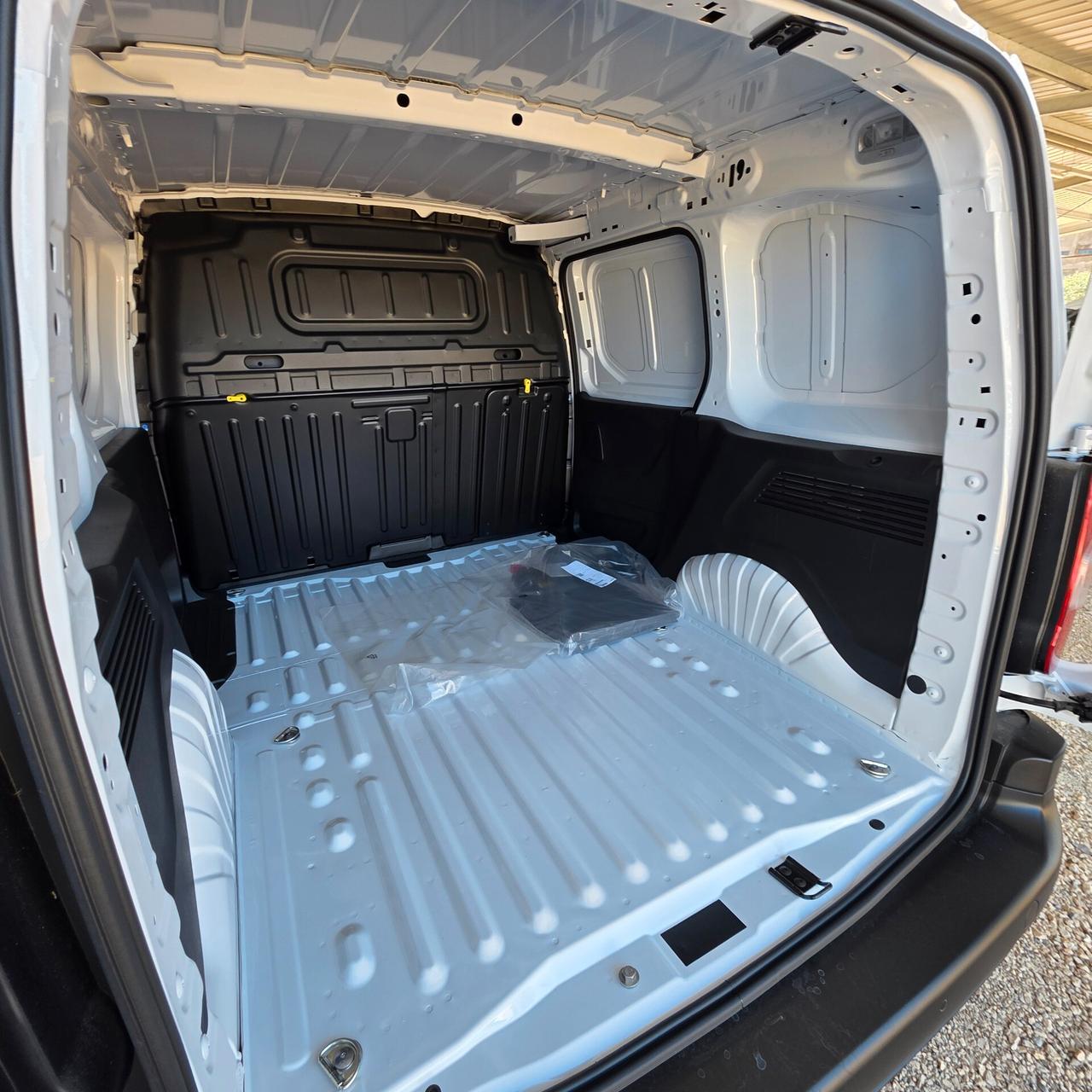 Opel Combo Cargo Nuovo Modello L1H1 1.5d 100cv - - Pronta CONSEGNA