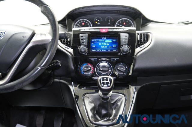 LANCIA Ypsilon 1.2 69 CV 5 PORTE S&S GOLD NEOPATENTATI