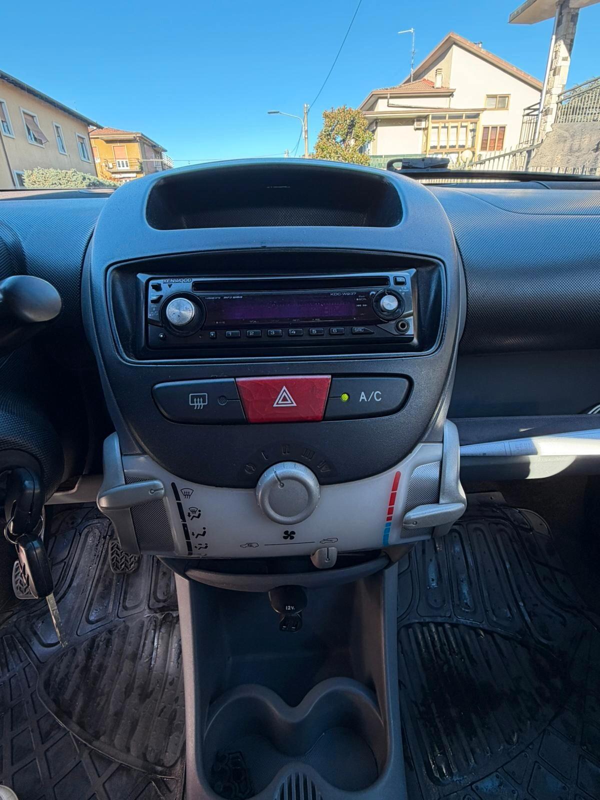 Citroen C1 1.0 5 PORTE OK NEOPATENTATI