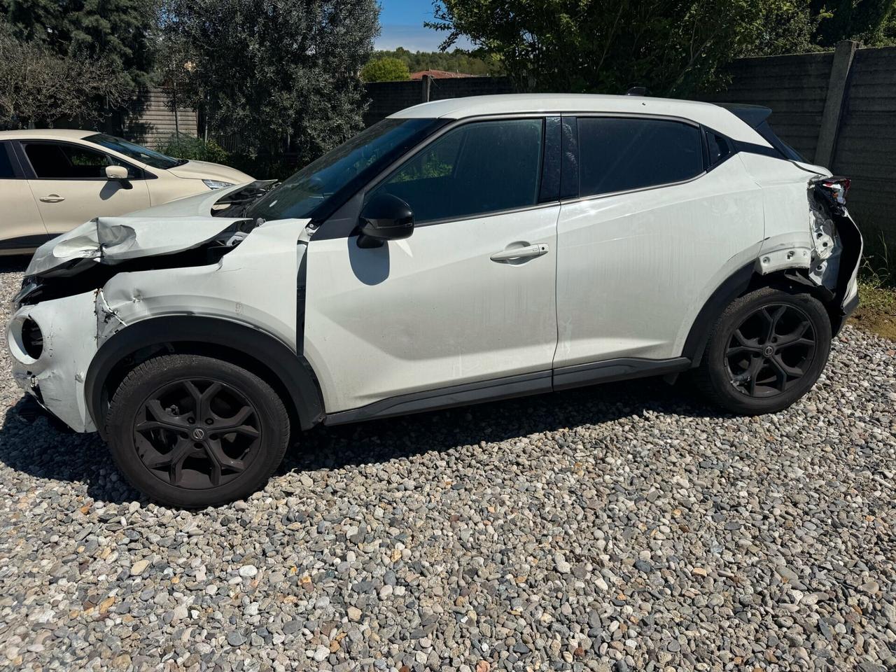 Nissan Juke 1.0 DIG-T 117 CV DCT Business