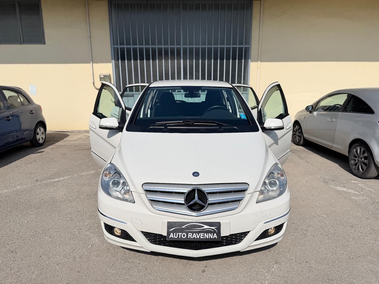 Mercedes-benz B 200 CDI Premium neopatentati