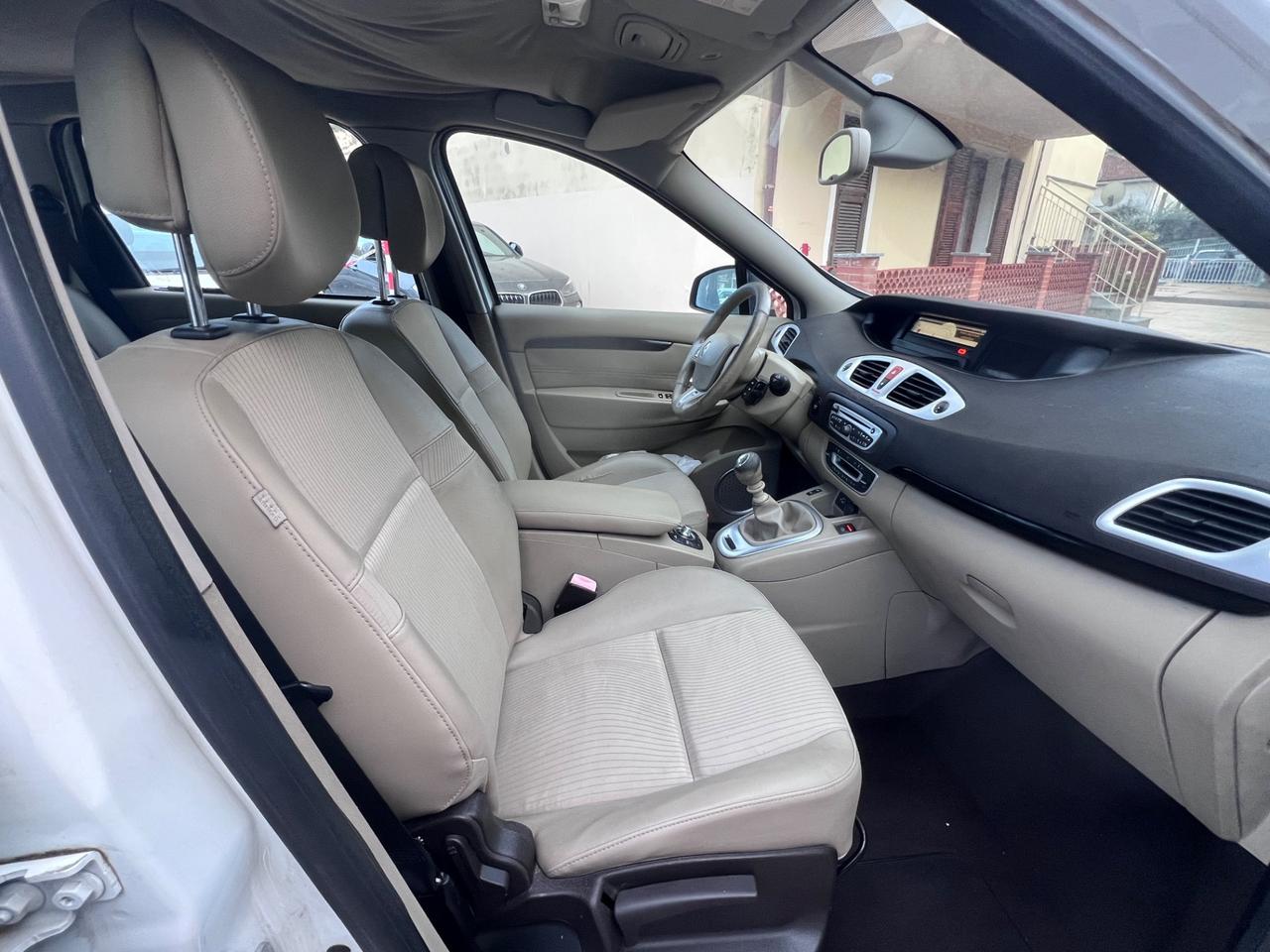 Renault Scenic Scénic X-Mod 1.9 dCi 130CV Luxe