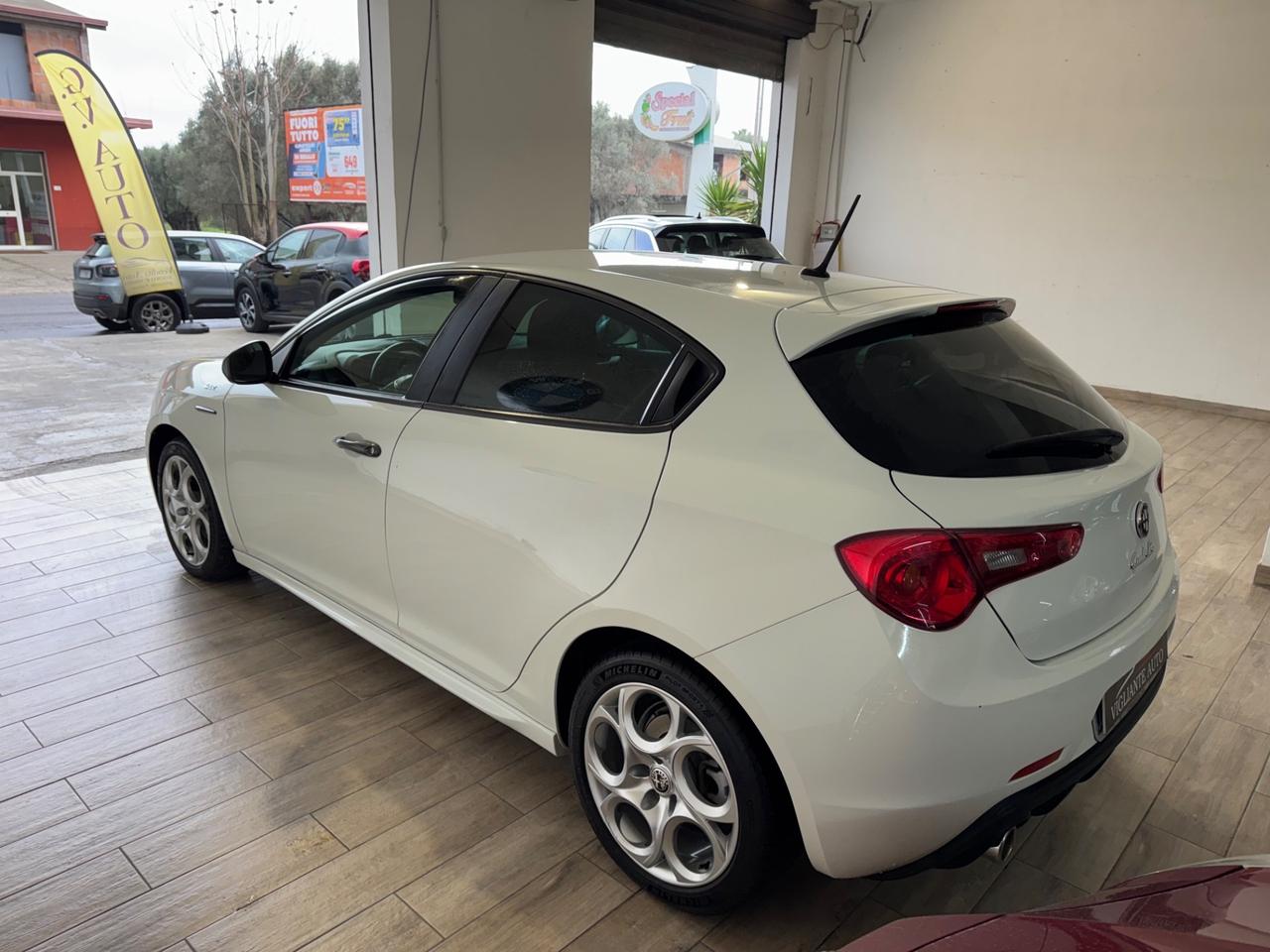 Alfa Romeo Giulietta 1.6 JTDm-2 105 CV Sprint