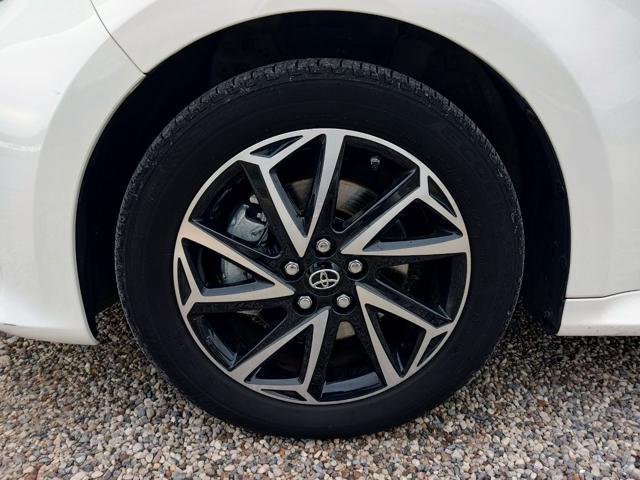 TOYOTA Yaris 1.5 Hybrid 5 porte Trend