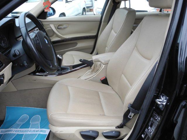 BMW 320 i Touring - PELLE - TETTO APRIBILE - LEGGERE NOTE