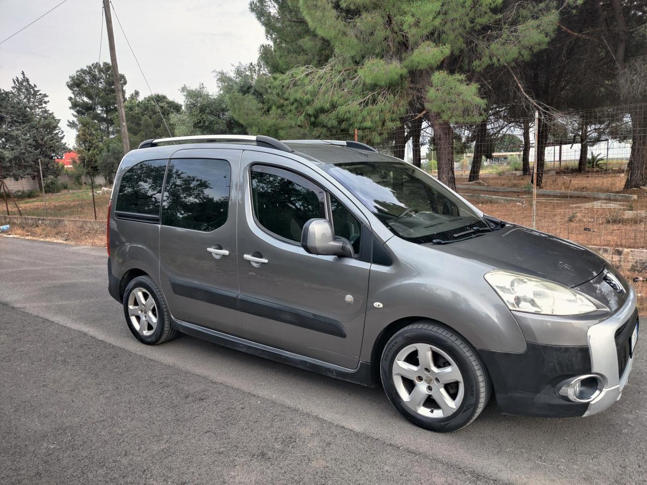 Peugeot Partner Tepee 1.6 HDi 112CV Outdoor