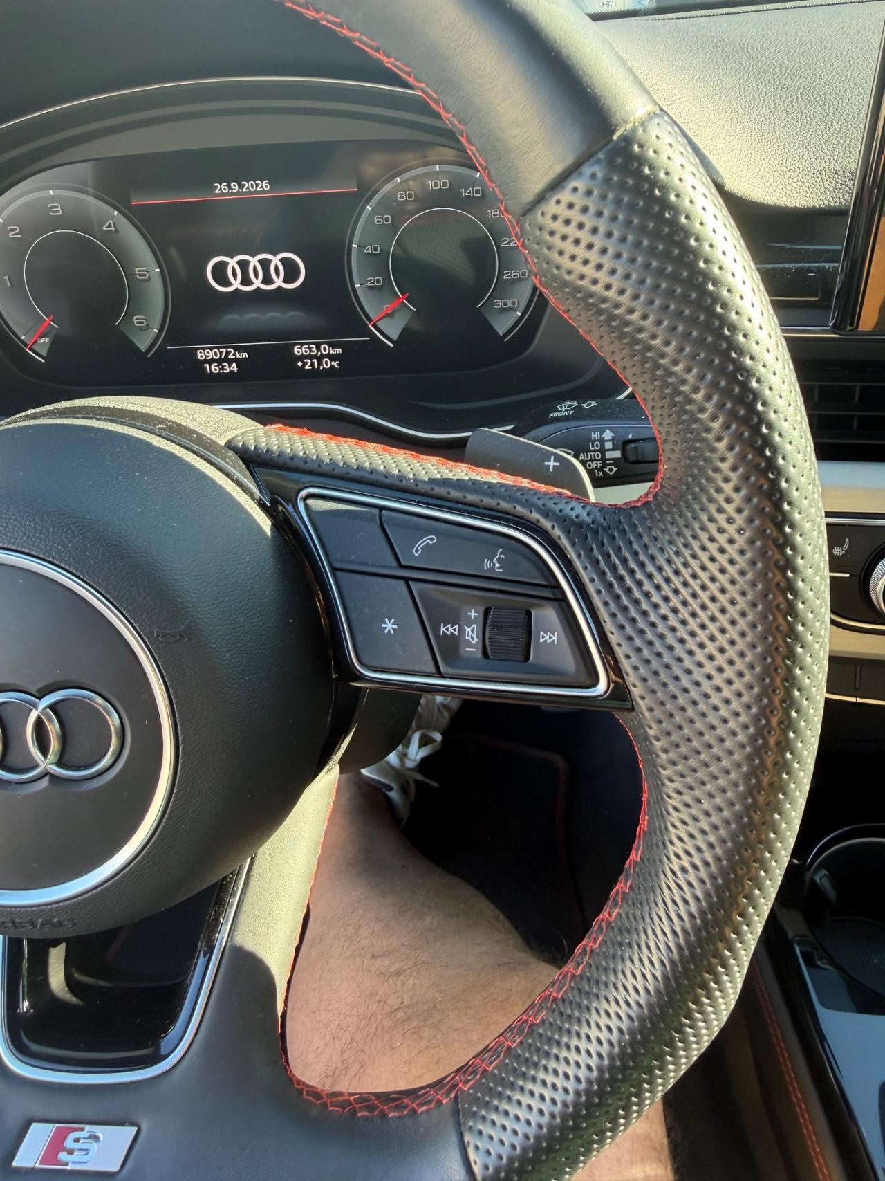 Audi A4 35 TDI/163 CV S tronic line edition