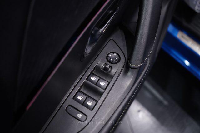 PEUGEOT 2008 motore elettrico 136cv 100KW GT PACK