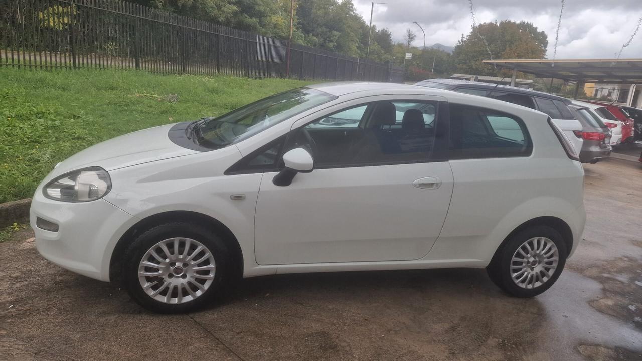 Fiat Punto 1.4 8V Easypower Street - 2014