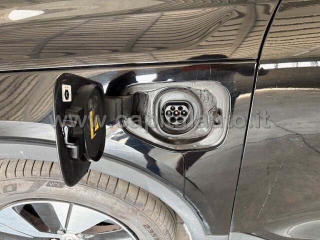 Volvo XC40 15 T4 Plug-in Hybrid auto NETTO 13600