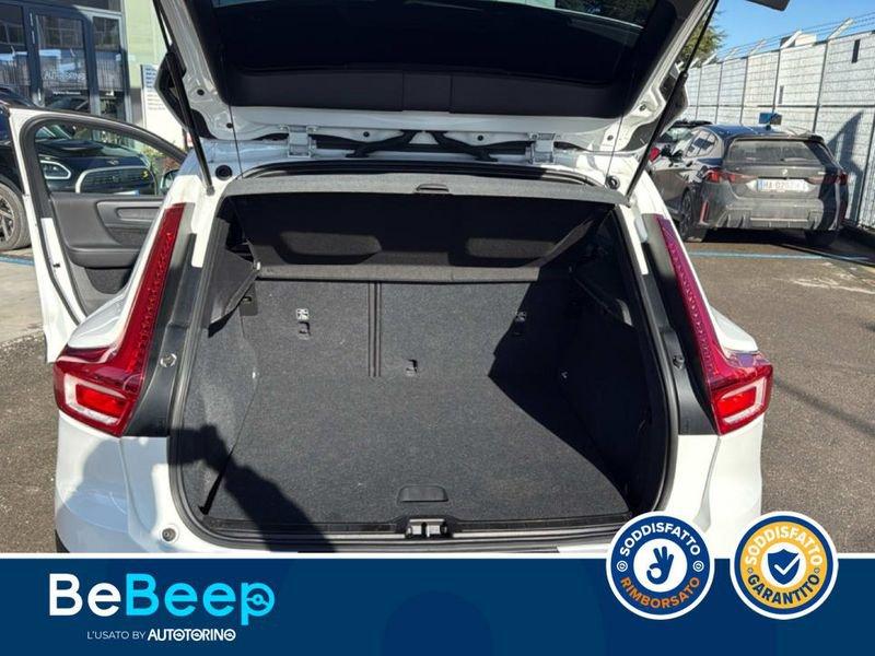 Volvo XC40 1.5 T3 MOMENTUM 163CV MY20