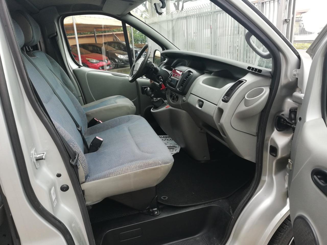 Renault Trafic 1.9 dCi/100CV PC-TN Combi 6 Posti