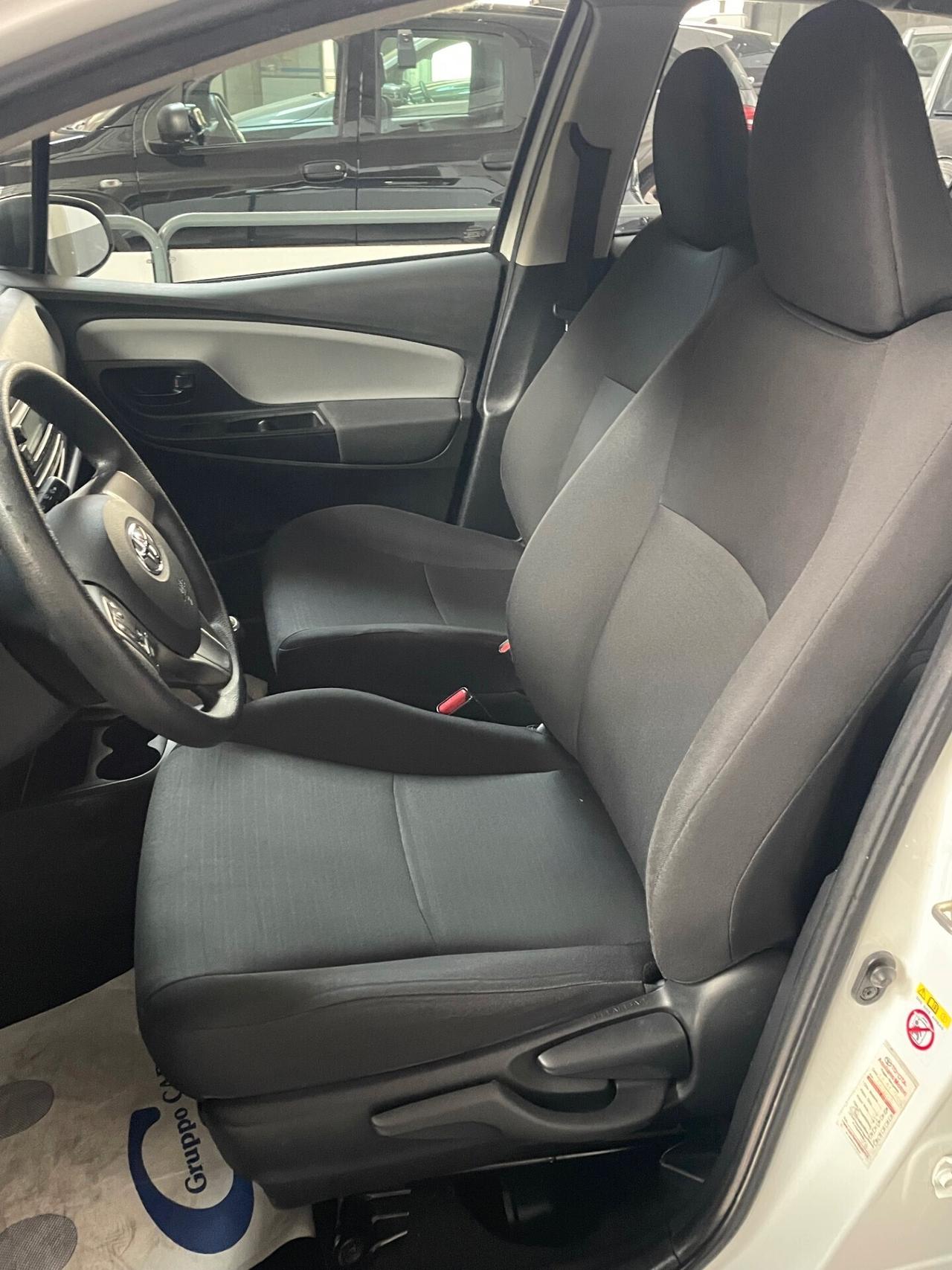 TOYOTA YARIS 1.0 5P COOL (UNIPROPRIETARIO)