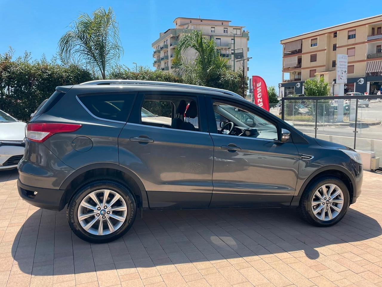 Ford Kuga "Finanziabile Senza Busta Paga"