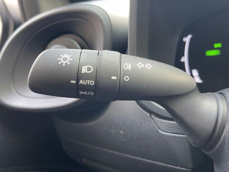 Toyota Aygo X 1.5 hybrid e-cvt - NUOVO