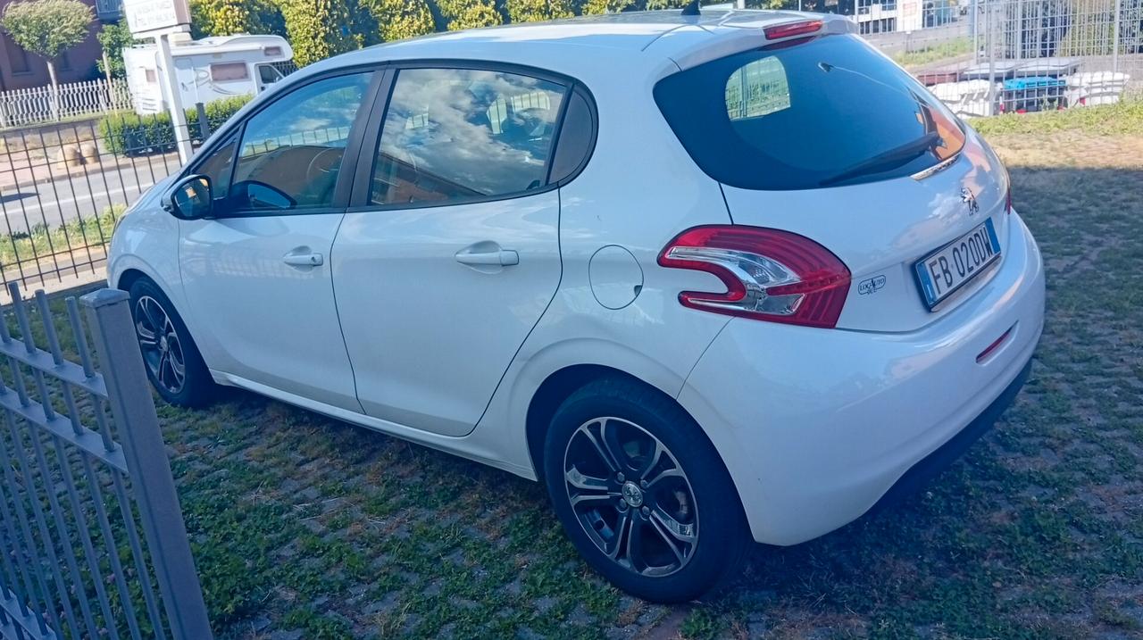 Peugeot 208 1.4 VTi 95 CV 5p. GPL Distribuzione Nuova