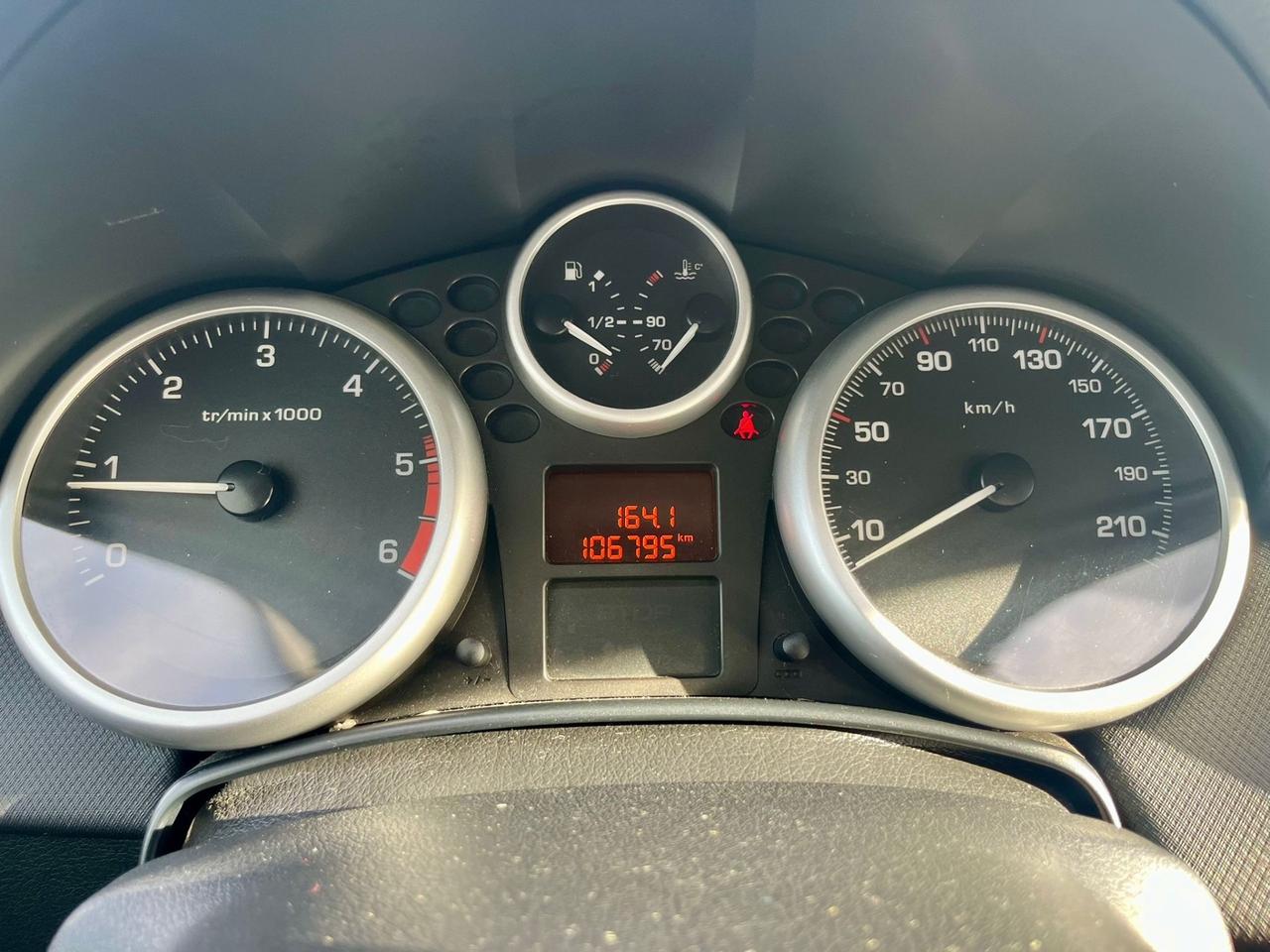 Peugeot 207 Plus 1.4hdi 106.000km 2013 3 porte per neopatentati