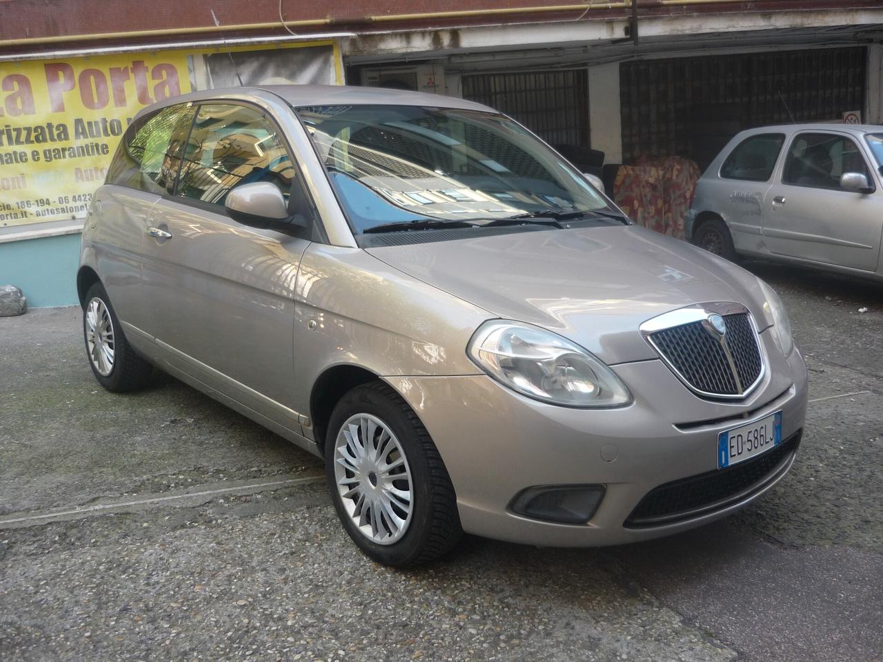 Lancia Ypsilon 1.2 69 CV Diva