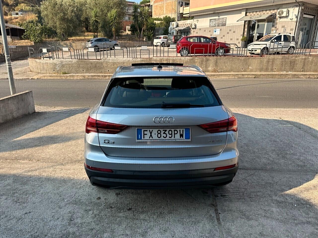 Audi Q3 35 2.0 Tdi 150CV S-tronic *Tetto Panoramico*